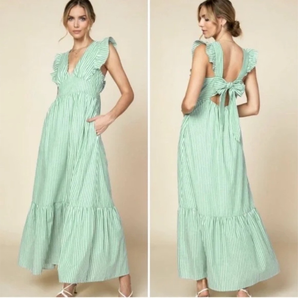 Skies Are Blue Green Cut Out Tiered Sundress